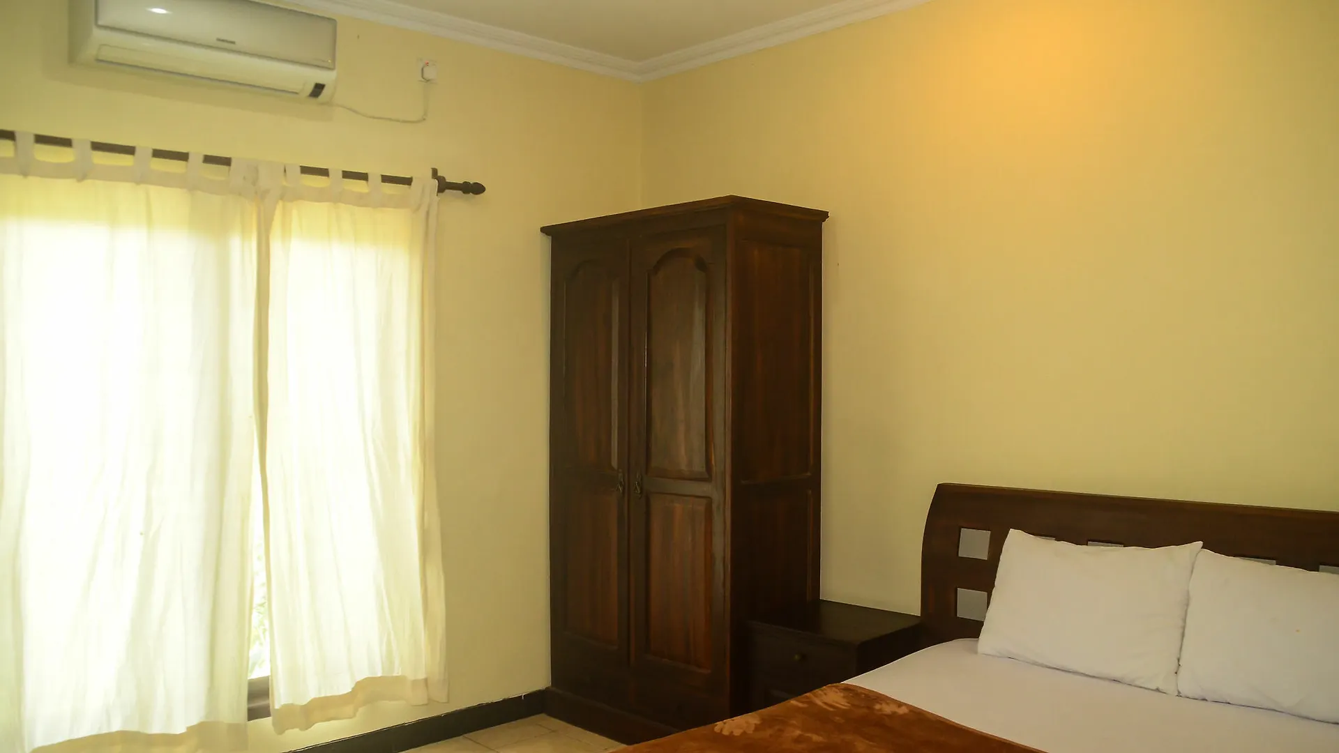 Super Oyo 1654 Maha Bharata Kuta Inn Legian  Hotel Legian (Bali)