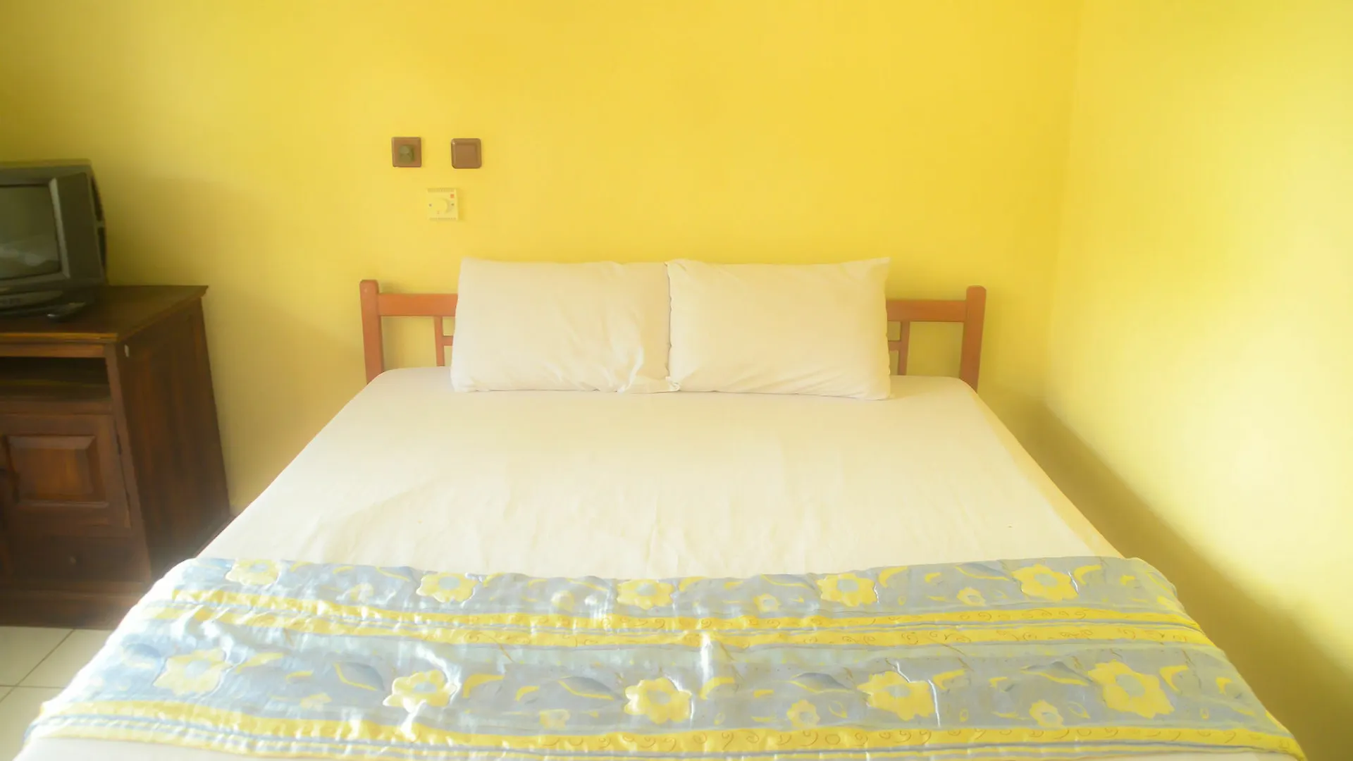 Super Oyo 1654 Maha Bharata Kuta Inn Legian Hotel