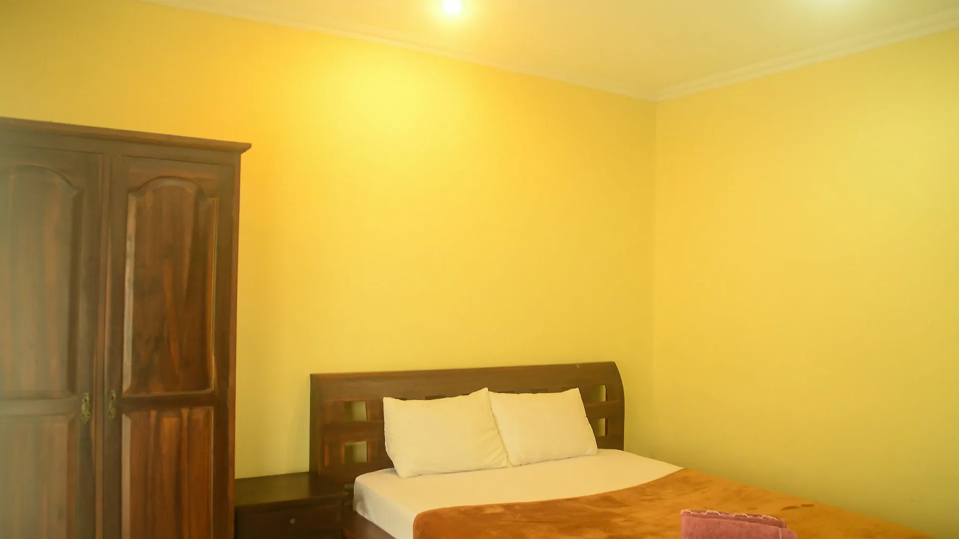 Hotel Super Oyo 1654 Maha Bharata Kuta Inn Legian