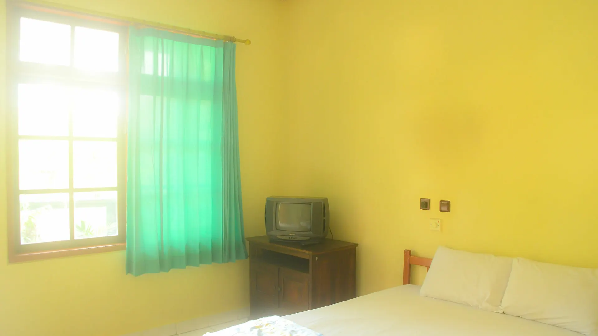 Super Oyo 1654 Maha Bharata Kuta Inn Legian 2*,  Indonésie
